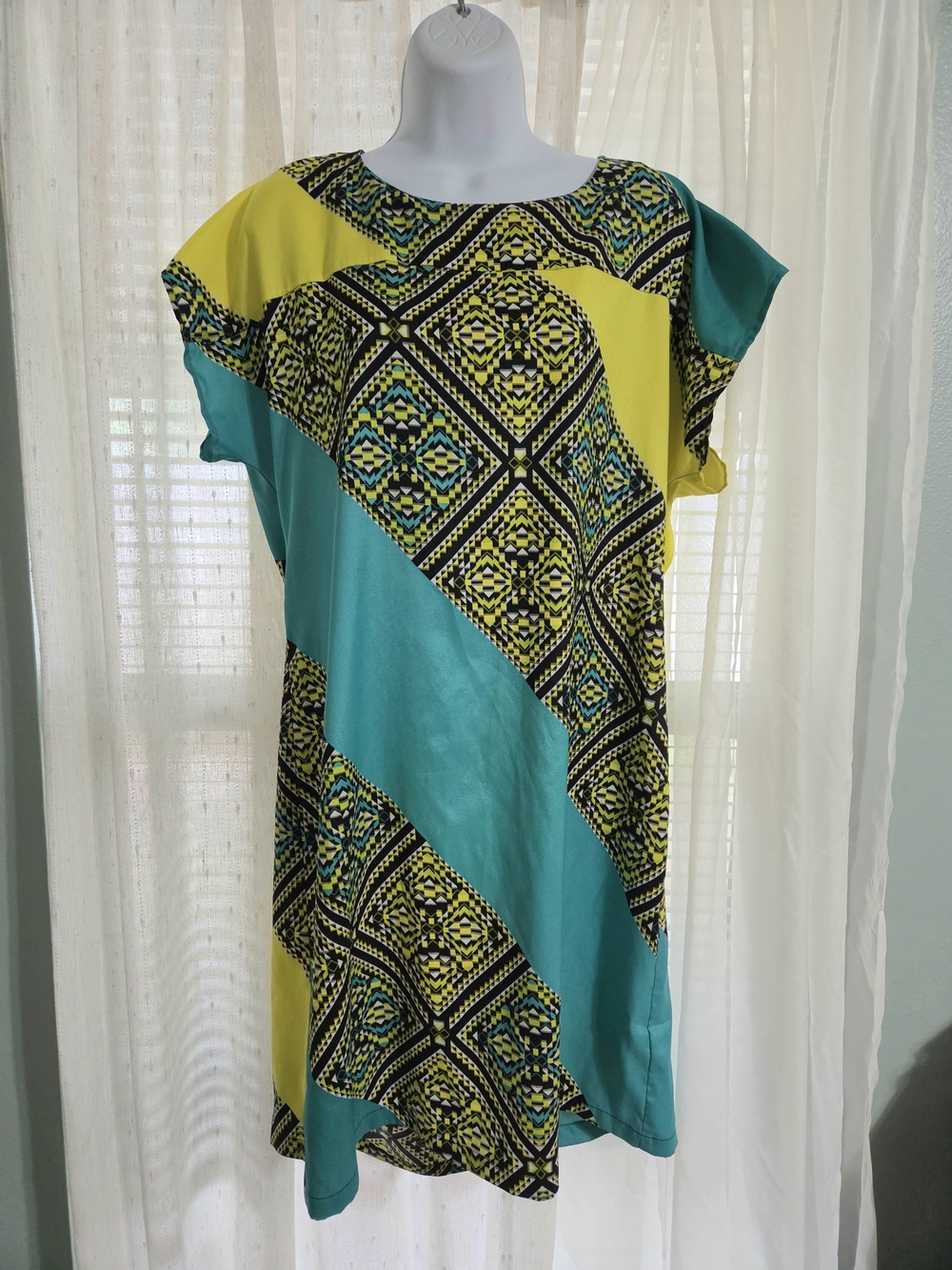 Madison Geometric Pattern Shift Dress